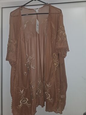 Cato Sheer Embroidered Kimono in Rust Brown